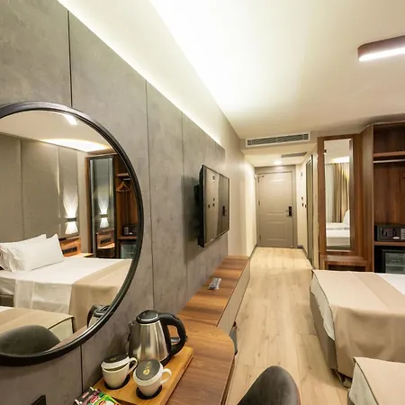 Vess Hotel