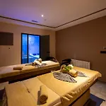 Vess Hotel