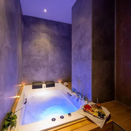 Vess * Κωνσταντινούπολη